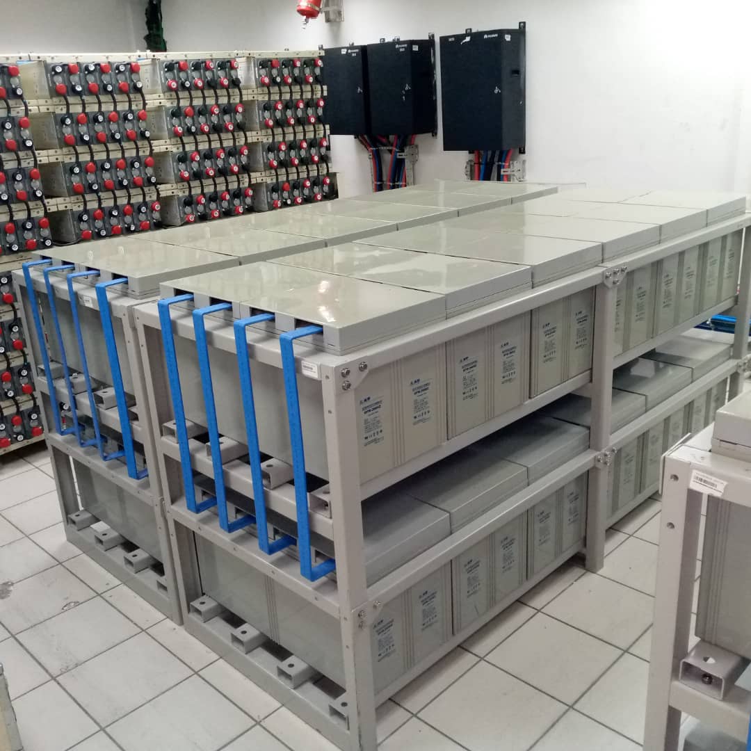 Batteries ENERSYS 2V 300AH & SHOTO 2V 1500AH
