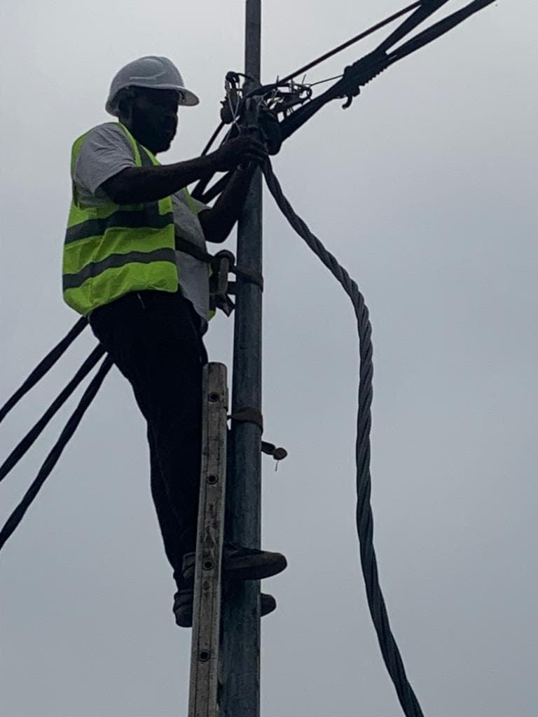 Connexion aérienne sur réseau SNEL