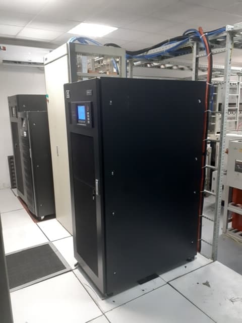 Fournir, installation et mise en service UPS 100KVA